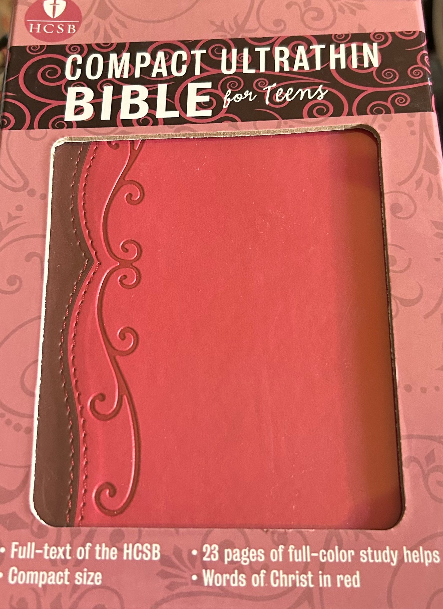 HCSB Compact Ultrathin Bible for Teens, Fuchsia LeatherTouch